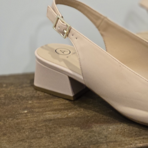 Dress shoes - Picture 3 of 4